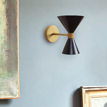 Moderne Wandleuchte / Metall / Halogen