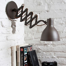 Moderne Wandleuchte / Metall / Halogen