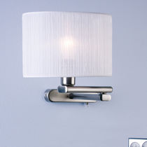 Moderne Wandleuchte / Nickel / Stoff / Halogen