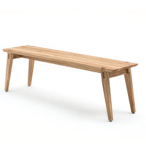 Moderne Bank / Holz