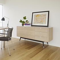 Modernes Sideboard / aus Eiche / aus Nussbaum...