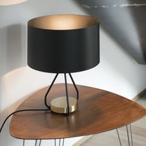 Tischlampe / modern / Messing / gestrichenes...