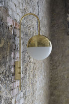 Moderne Wandleuchte / Messing / poliertes...
