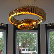 Moderner Lüster / Messing / LED / Objektmöbel