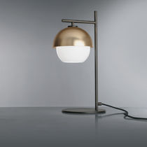 Tischlampe / modern / Messing / geblasenes...