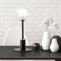 Tischlampe / modern / gestrichenes Metall...