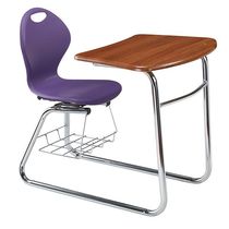 Tisch mit montierten Stühlen - alle Hersteller aus Architektur und Design