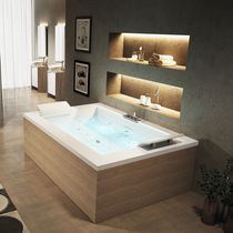 Badewanne für Wohnungen / modern / Wassermassage...