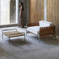 Moderner Couchtisch / Iroko / thermolackiertes...