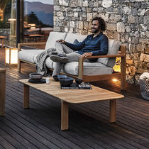 Moderner Couchtisch / aus Teakholz / rechteckig...