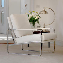 Moderner Sessel / Leder / Stoff / lackiertes...