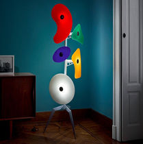 Stehleuchte / originelles Design / lackiertes...