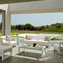 Moderner Couchtisch / lackiertes Aluminium...