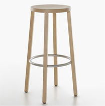 Moderner Barhocker / aus Esche / lackiertes...
