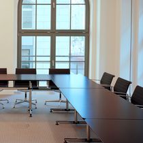 Moderner Besprechungstisch / aus MDF / Laminat...