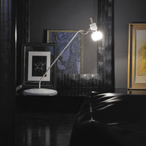 Tischlampe / Metall / Glas / modern