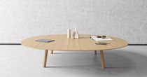 Moderner Couchtisch / aus MDF / Holzfurnier...