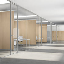 Festinstallierte Trennwand / Metall / Glas...