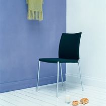 Moderner Stuhl / Stoff / Leder / Kuhfell