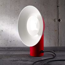 Tischlampe / modern / Aluminium / Messing