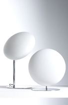 Tischlampe / modern / Aluminium / Glas