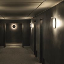 Moderne Wandleuchte / Metall / rund / LED