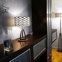 Tischlampe / Stoff / modern / beige