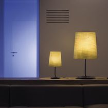 Tischlampe / modern / Metall / Leinen