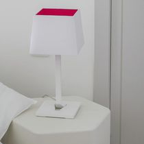 Nachttischlampe / Metall / modern / LED