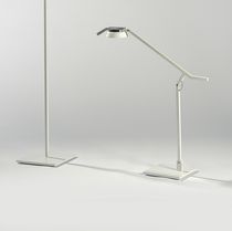 Tischlampe / Metall / Glas / modern