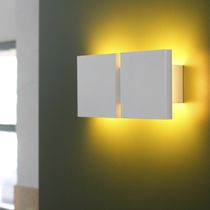 Moderne Wandleuchte / Metall / Stoff / rechteckig