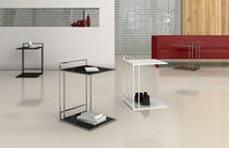 Moderner Beistelltisch / Metall / quadratisch
