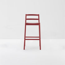 Barstuhl / skandinavisches Design / lackiertes...