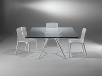Moderner Tisch / Glas / rechteckig / quadratisch