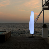 Stehleuchte / Polyethylen / modern / LED-RGB