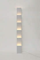 Moderne Wandleuchte / Metall / mit Glühlampe...