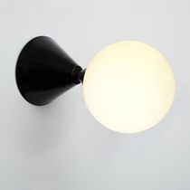 Moderne Wandleuchte / Metall / Glas / mit...