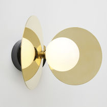 Moderne Wandleuchte / Metall / Glas / LED