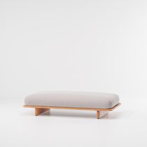 Moderne Bank / Teakholz / Stoff / Aluminium