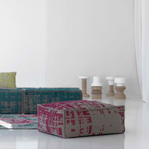 Moderne Ottomane / Wolle / quadratisch /...