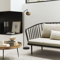 Bodenlampe / Stahl / aus Eiche / modern
