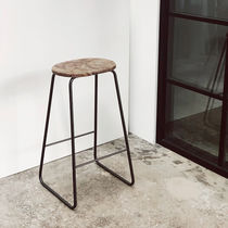 Moderner Barhocker / Stahl / Recyclingkunststoff...