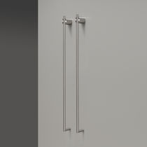 Elektrischer Badheizkörper / modern / Edelstahl...