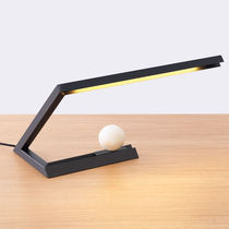 Tischlampe / Stahl / Messing / Edelstahl