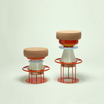 Barhocker / originelles Design / aus Buche...