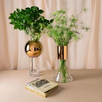 Moderne Vase / geblasenes Glas