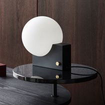 Tischlampe / modern / Stahl / Glas