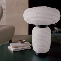 Tischlampe / modern / aus Eiche / Papier