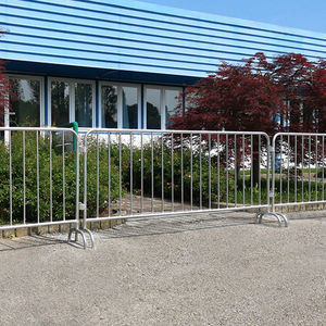 Absperrung für Menschenmengen