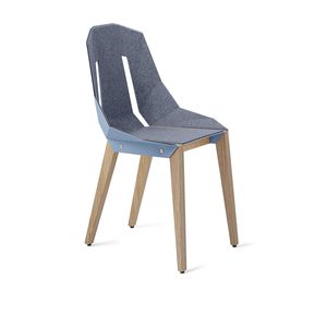 moderner Stuhl 1